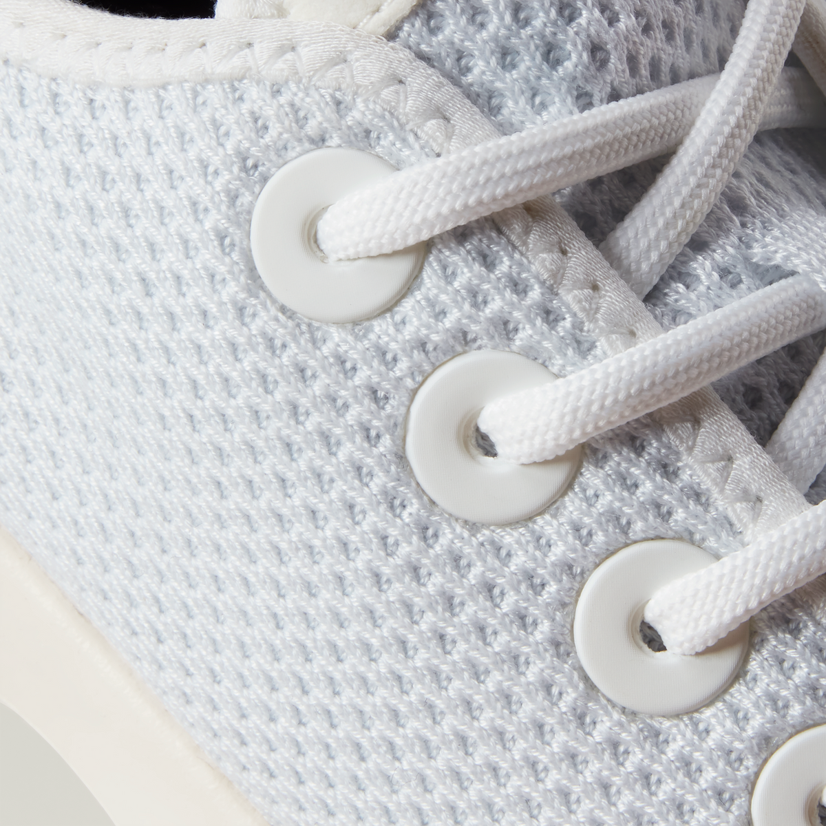 Women's Tree Runners - Blizzard/True Navy (Natural White Sole)